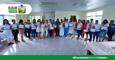 &Eacute;xito en el Proceso Formativo de Enfermer&iacute;a y Manualidades en Esmeraldas