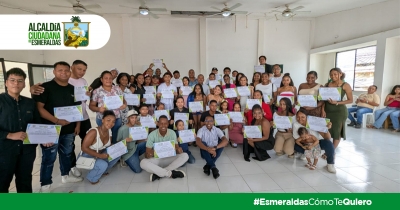&iexcl;100 j&oacute;venes listos para transformar Esmeraldas!