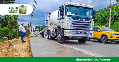 Hormigonado de camineras en v&iacute;as Las Tolitas